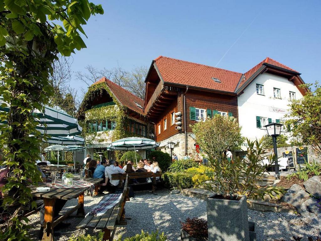 Отель Stoffbauer Gmbh Грац Экстерьер фото